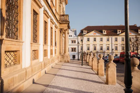 Tapeta Ulica Starego Miasta 4K · architecture · 3840×2563