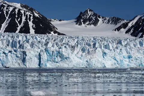 Glacier 4K Wallpaper · nature · 3840×2563