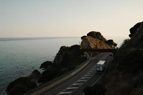 Fondo de pantalla Acantilado del océano 4K · ocean · 3840×2560