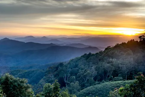 Misty Valley 4K Wallpaper · nature · 3840×2560
