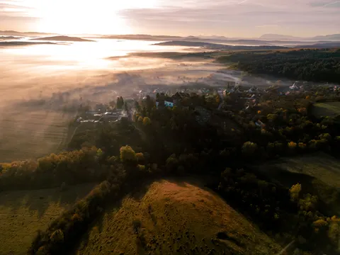 Misty Valley 4K Wallpaper · nature · 3840×2880