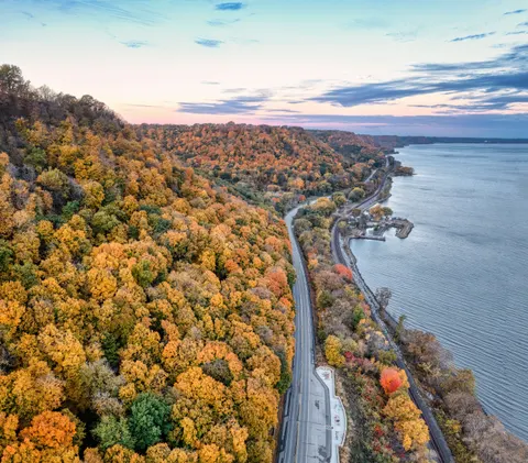 Autumn River 4K Wallpaper · nature · 3840×3368