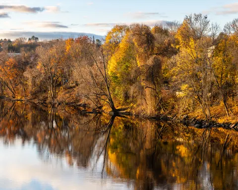 Autumn River 4K Wallpaper · nature · 3840×3072