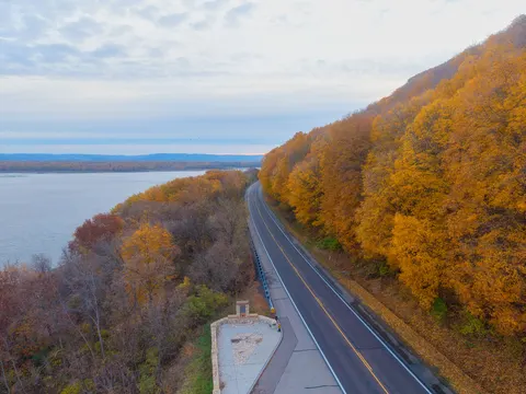 Autumn River 4K Wallpaper · nature · 3840×2880