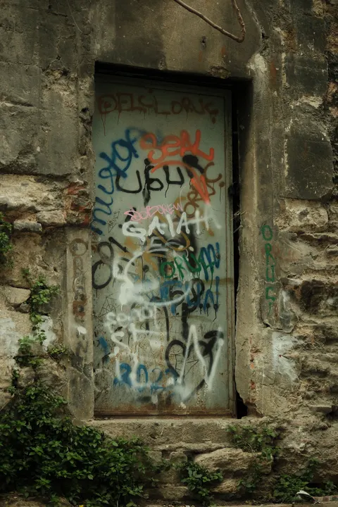 Street Art Phone Wallpaper · street · 1440×2160