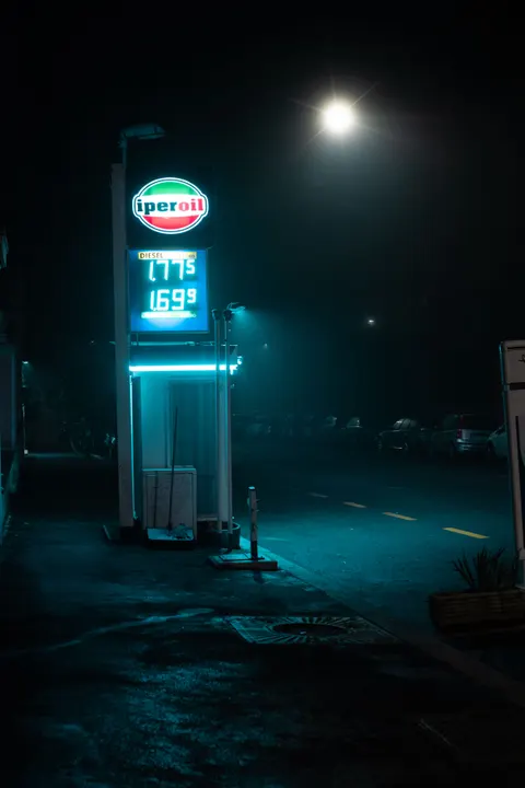 Neon Sign Phone Wallpaper · street · 1440×2160