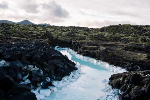 Hot Spring 4K Wallpaper · nature · 3840×2560