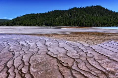 Hot Spring 4K Wallpaper · nature · 3840×2563