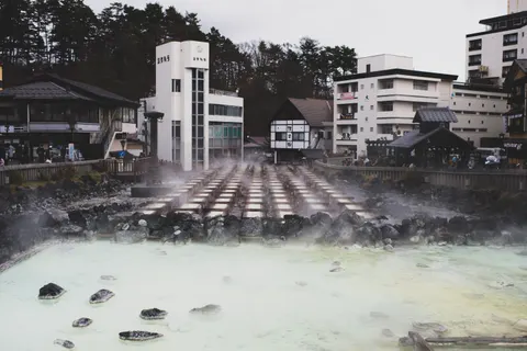 Hot Spring 4K Wallpaper · nature · 3840×2560