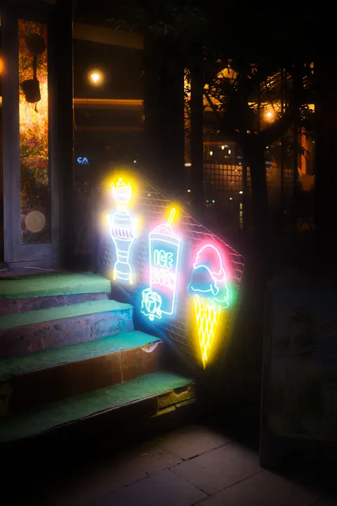 Neon Sign Phone Wallpaper · street · 1440×2160