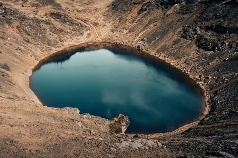 Hot Spring 4K Wallpaper · nature · 3840×2560