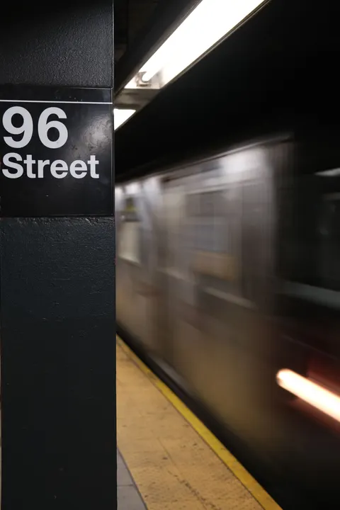 Metro Phone Wallpaper · street · 1440×2160