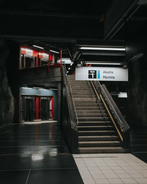 Metro Phone Wallpaper · street · 1440×1800