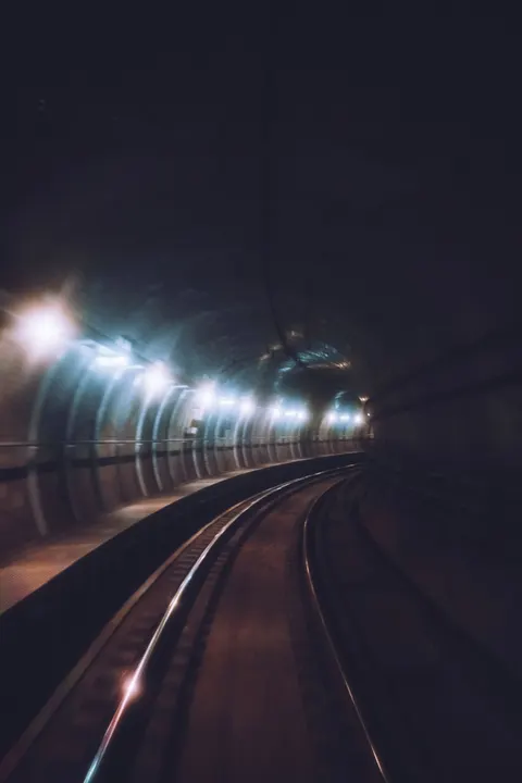 Metro Phone Wallpaper · street · 1440×2160