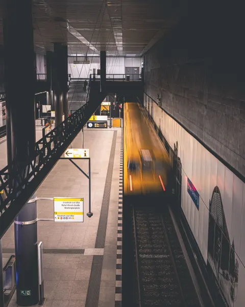 Metro Phone Wallpaper · street · 1440×1800