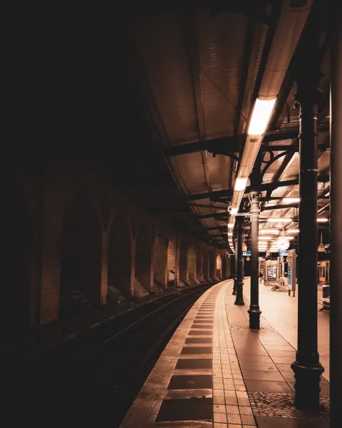 Metro Phone Wallpaper · street · 1440×1800