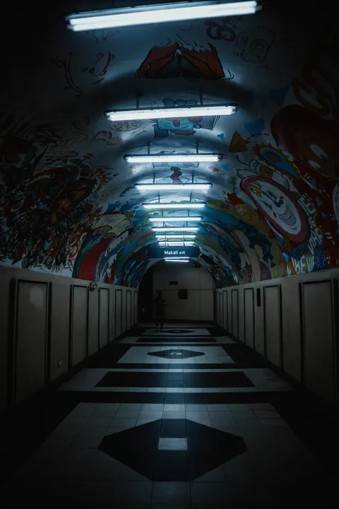 Metro Phone Wallpaper · street · 1440×2160