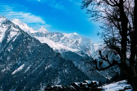 Himalayan Peaks 4K Wallpaper · mountains · 3840×2560