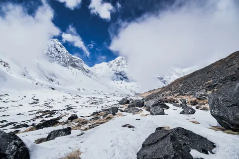 Himalayan Peaks 4K Wallpaper · mountains · 3840×2560