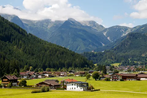 Swiss Alps 4K Wallpaper · mountains · 3840×2560