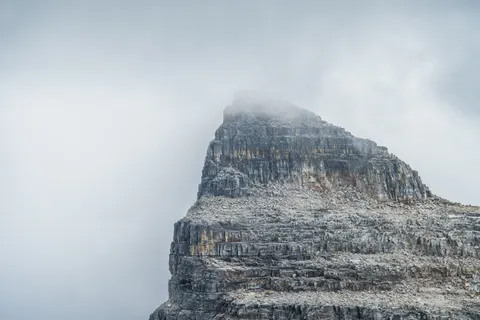Обои Над облаками 4K · mountains · 3840×2560