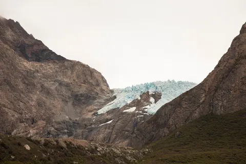 Patagonia 4K Wallpaper · mountains · 3840×2560