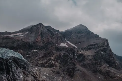 Patagonia 4K Wallpaper · mountains · 3840×2560