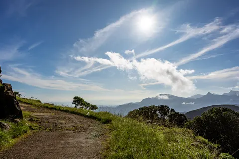 Mountain Trail 4K Wallpaper · mountains · 3840×2560