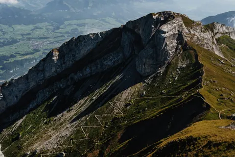 Mountain Trail 4K Wallpaper · mountains · 3840×2560