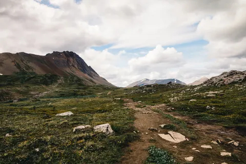 Mountain Trail 4K Wallpaper · mountains · 3840×2561