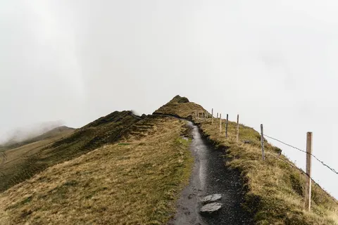 Mountain Trail 4K Wallpaper · mountains · 3840×2560
