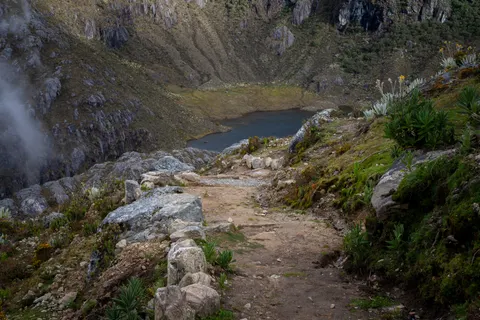 Mountain Trail 4K Wallpaper · mountains · 3840×2560