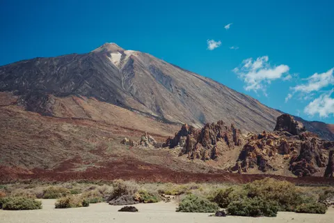 Volcanic Peak 4K Wallpaper · mountains · 3840×2560