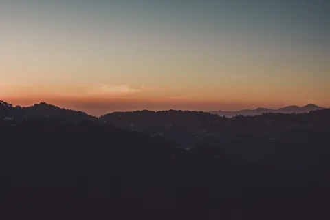 Golden Peak 4K Wallpaper · mountains · 3840×2560