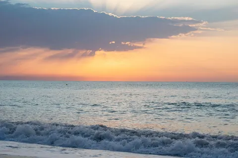 Ocean Sunset 4K Wallpaper · ocean · 3840×2560