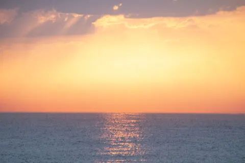 Ocean Sunset 4K Wallpaper · ocean · 3840×2560