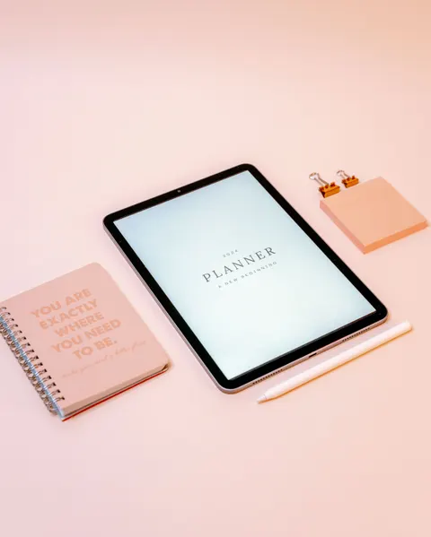 Peach Minimal Phone Wallpaper · pastel · 1440×1798