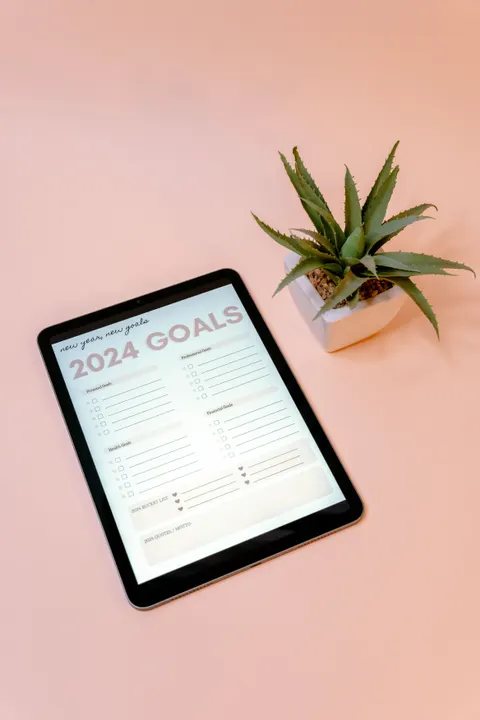 Peach Minimal Phone Wallpaper · pastel · 1440×2160