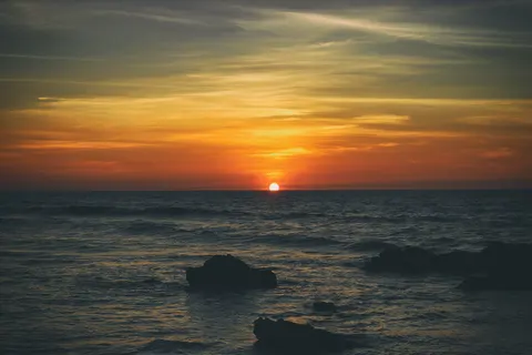 Ocean Sunset 4K Wallpaper · ocean · 3840×2560