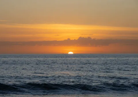 Meeres-Sonnenuntergang 4K Hintergrundbild · ocean · 3840×2724