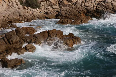 岩の海岸 4K壁紙 · ocean · 3840×2560