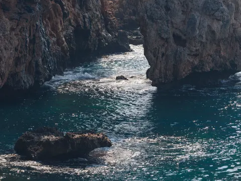 خلفية جرف المحيط بدقة 4K · ocean · 3840×2880