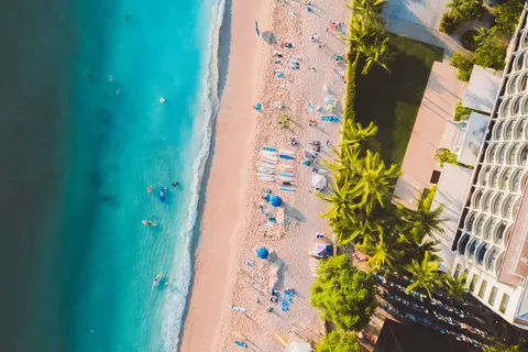 Beach from Above 4K Wallpaper · ocean · 3840×2558