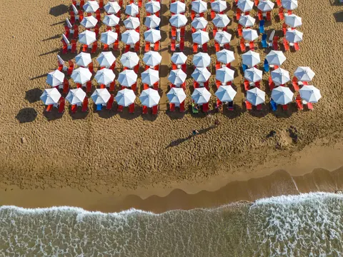 Beach from Above 4K Wallpaper · ocean · 3840×2880