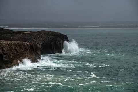 Stormy Sea 4K Wallpaper · ocean · 3840×2563