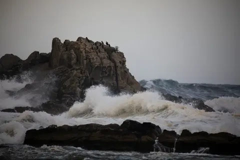 तूफ़ानी समुद्र 4K वॉलपेपर · ocean · 3840×2560
