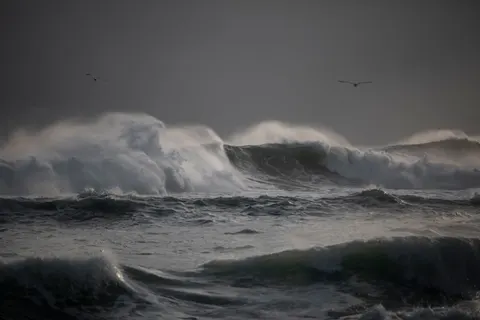 तूफ़ानी समुद्र 4K वॉलपेपर · ocean · 3840×2560