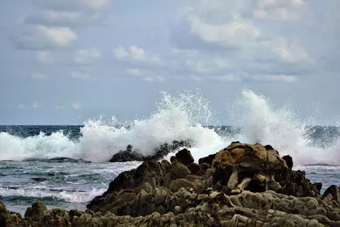 暴風海面 4K桌布 · ocean · 3840×2561