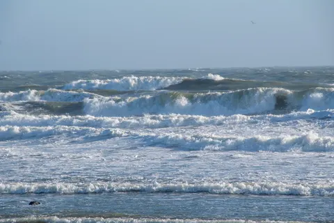 暴風海面 4K桌布 · ocean · 3840×2560