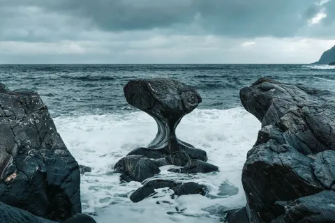 폭풍우 치는 바다 4K 배경화면 · ocean · 3840×2560